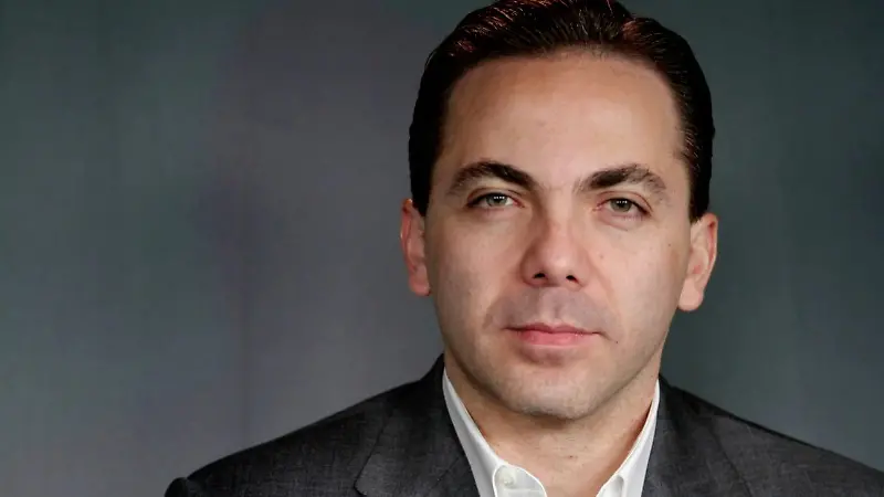 CRISTIAN CASTRO-CAMBIO DE LOOK